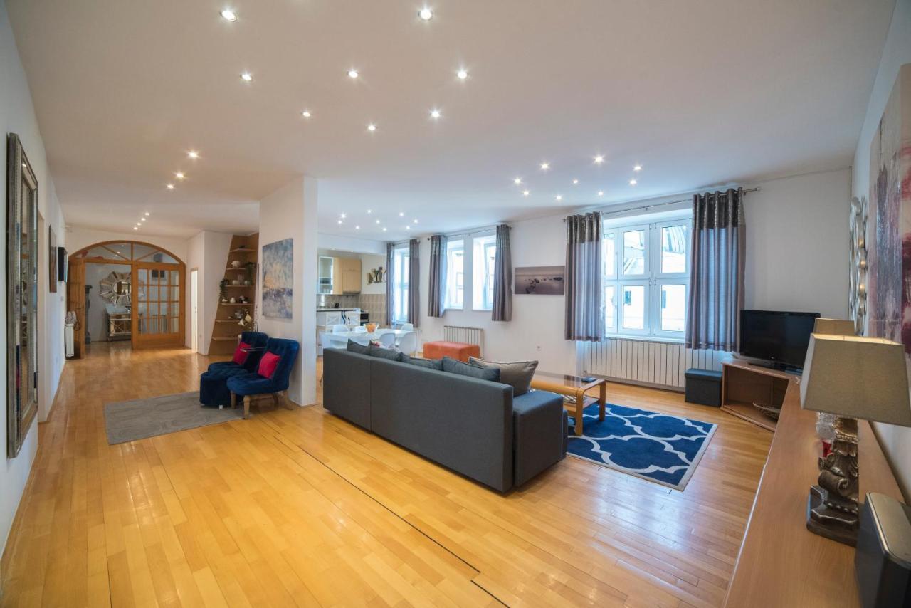 Octogon Apartment Zagreb Exteriör bild