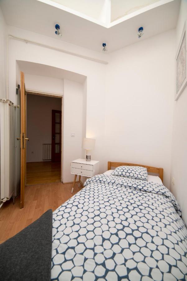 Octogon Apartment Zagreb Exteriör bild
