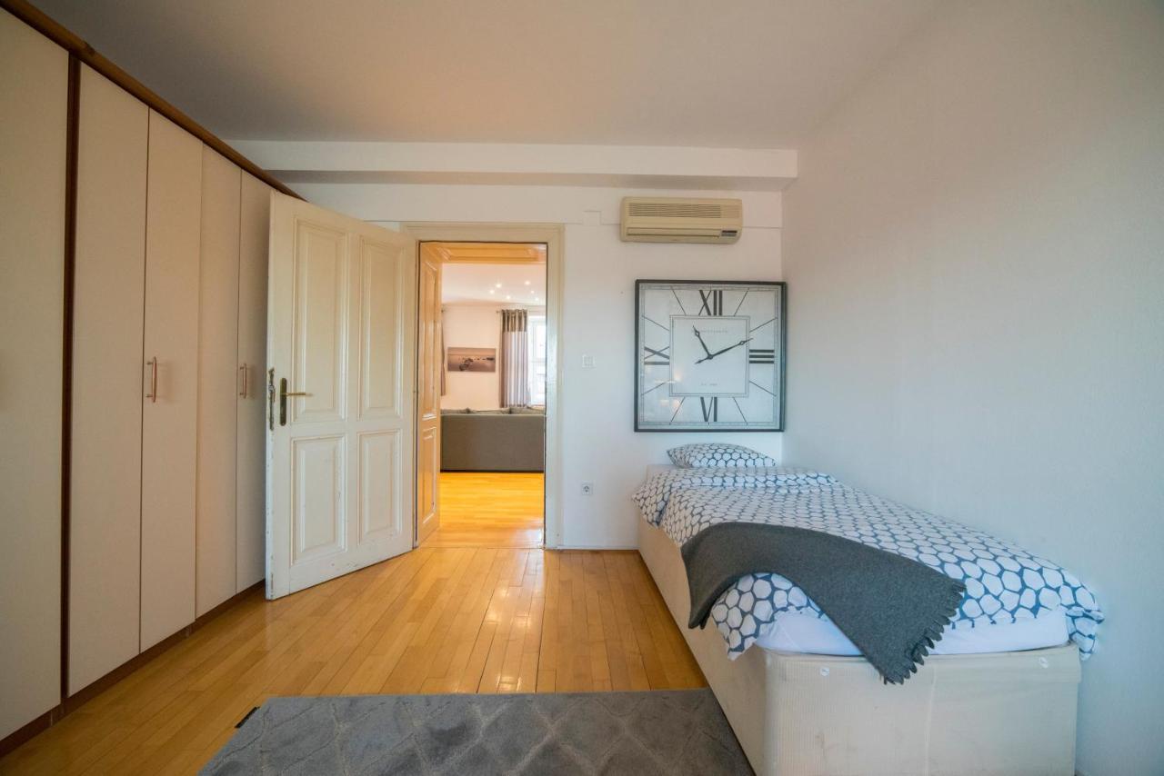 Octogon Apartment Zagreb Exteriör bild